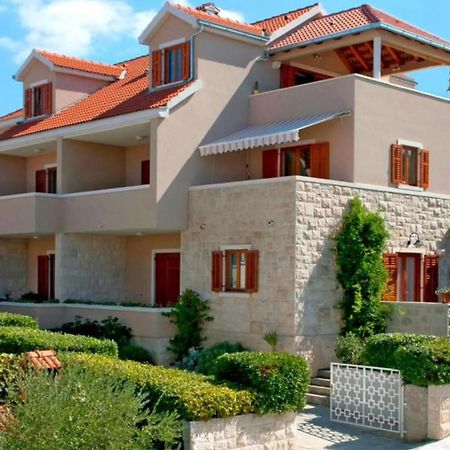 Apartments Iggy Постіра Екстер'єр фото