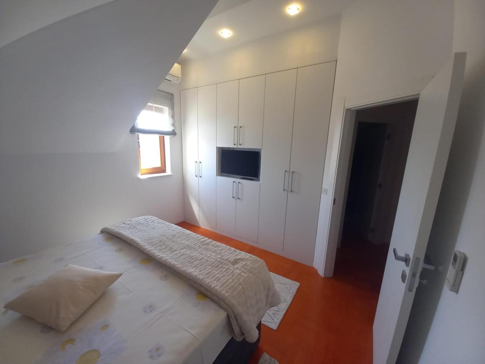 Apartments Iggy Постіра Екстер'єр фото